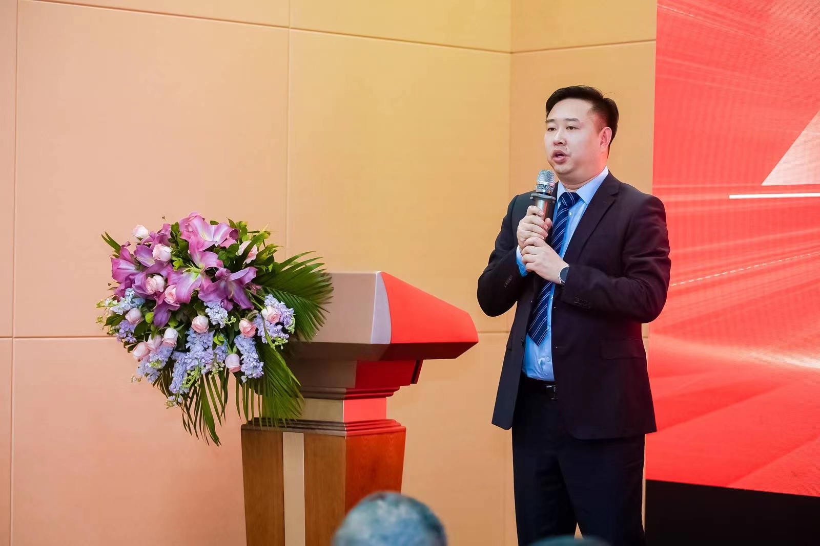 江西鴻利和斯邁得2022-2023供應(yīng)商大會(huì)順利召開